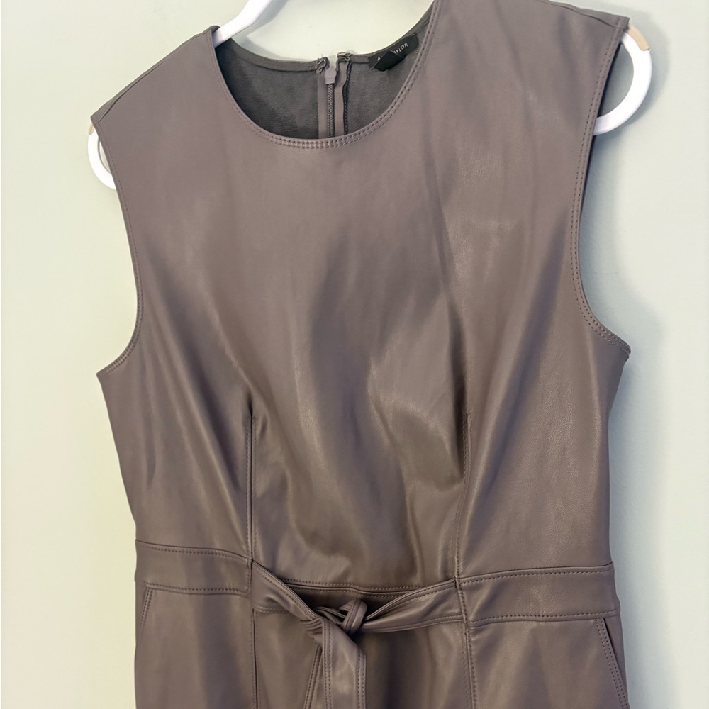 Ann Taylor Gray Faux Leather Sleeveless Sheath Dress Belted Size 12 - Picture 3 of 12